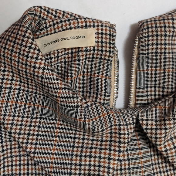 *SOLD* Adele Simpson for Dayton's Oval Room 1960s vintage tartan shirt dress - Picture 8 of 12